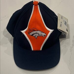 Vintage STARTER Denver broncos hat NWT